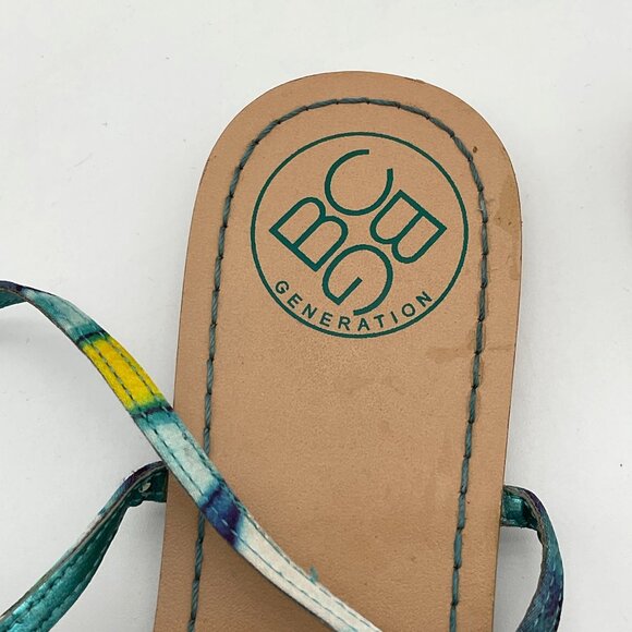 BCBGeneration Multi Colored Watercolor Strappy Flat Buckle Bow Sandals 7.5B - Picture 3 of 4